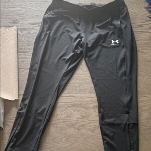 NWT 2 pieces Under Armour Jet Black Performance Pants and brown shorts